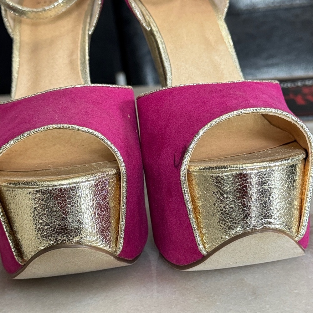 Platform heels
8 - Picture 3 of 12